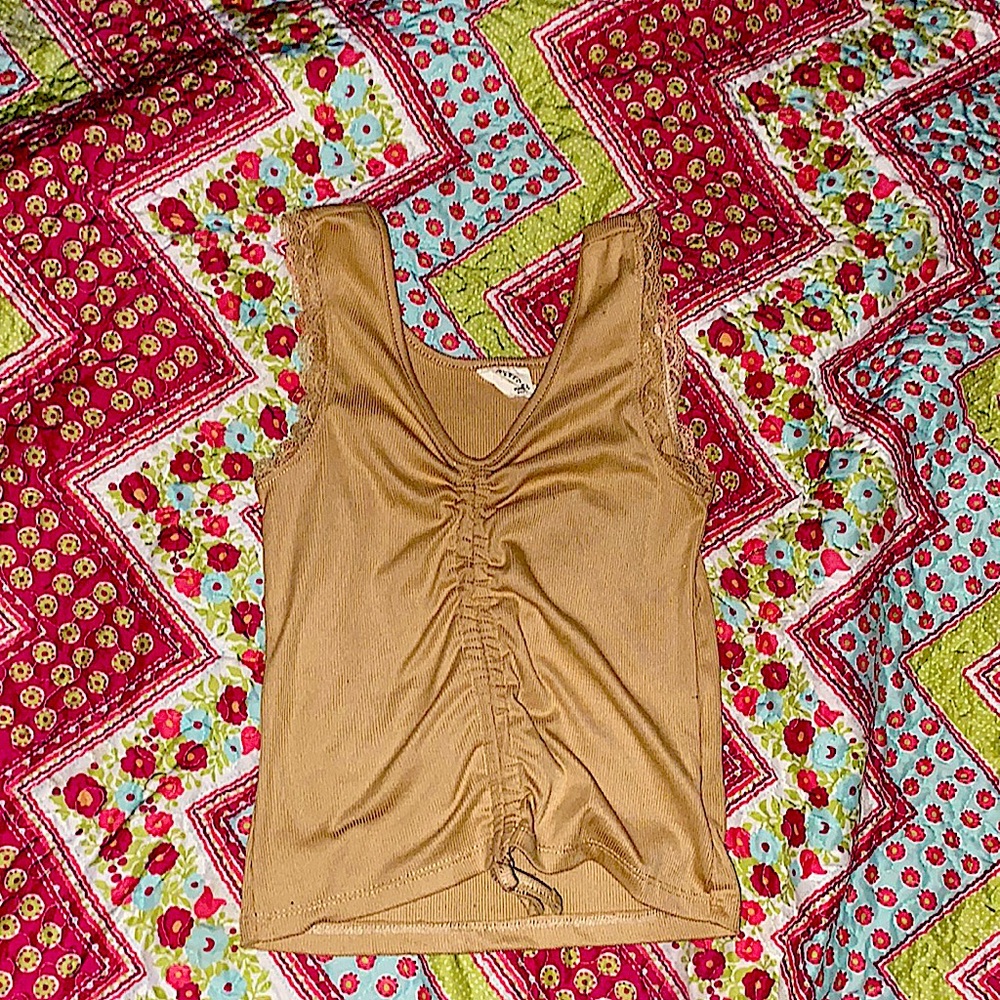 cute under shirt or by itself in the summer!!